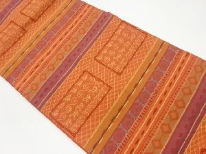 横段に動物・幾何学模様織出し名古屋帯